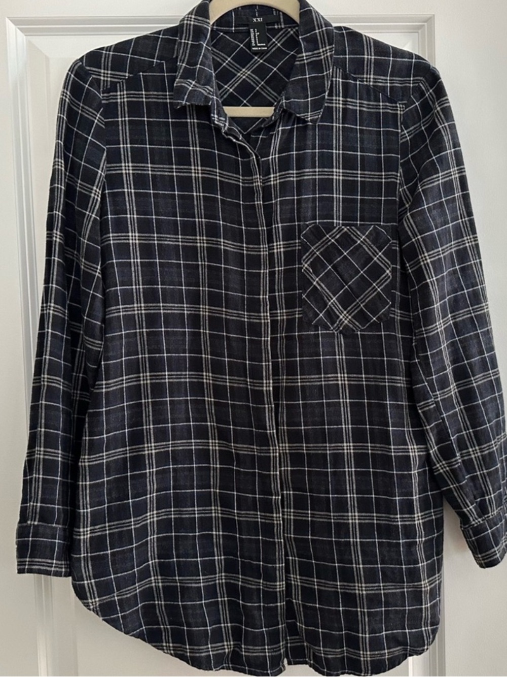 Fall Navy Blue & Black Plaid Long Sleeve Button Down Flannel Shirt